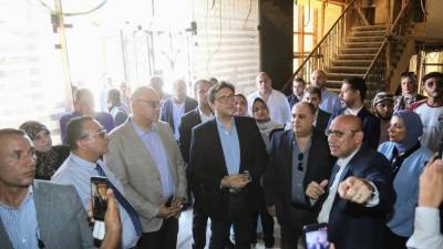 وزير الثقافة ومحافظ القليوبية يتفقدان أعمال تطوير قصر ثقافة بنها ويتابعان أداء قصر ثقافة الطفل