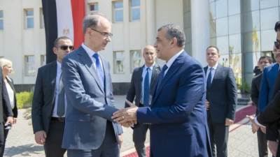 وزير الدولة للإنتاج الحربي يستقبل رئيس وزراء صربيا لبحث آليات تعزيز التعاون المشترك