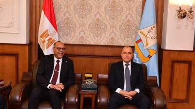 وزير العمل يلتقى محافظ كفر الشيخ لبحث تفعيل سُـبل التعاون في الملفات المشتركة