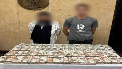 مباحث القاهرة تضبط سيدة ونجلها لقيامهما بسرقة مليوني جنيه ..وتعيد المبلغ المسروق
