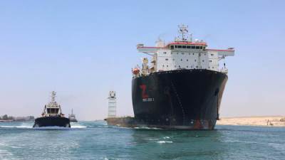 الفريق أسامة ربيع: "تعاملنا بشكل فوري واحترافي مع حادث جنوح سفينة الغطس RED ZED1"