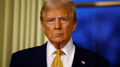 ترامب يعلن قصف مواقع نووية في إيران