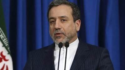 عقب الضربات الأمريكية.. وزير خارجية إيران: نحتفظ بحق الرد وجميع الخيارات للدفاع عن سيادتنا