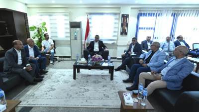 وزير الإسكان يتفقد المركز التكنولوجي لخدمة المواطنين بجهاز مدينة بدر