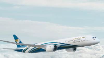 الطيران العُماني يوقف رحلاته مؤقتاً إلى ثلاث وجهات خليجية