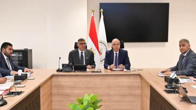 وزير الري يبحث مع محافظ الجيزة عدد من ملفات التعاون بين وزارة الموارد المائية والري ومحافظة الجيزة 