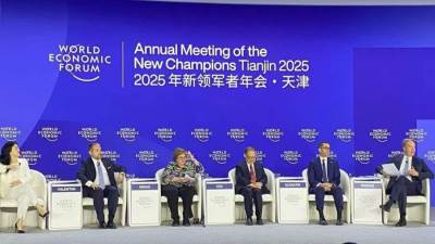 وزير الاستثمار يشارك بفعاليات المنتدى الاقتصادي العالمي بالصين