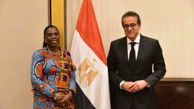 وزير الصحة يبحث مع مفوضة الاتحاد الإفريقي تعزيز التعاون الصحي المشترك