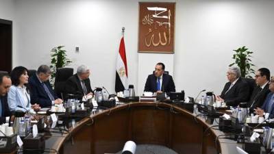 رئيس الوزراء يستعرض النتائج الخاصة بالتعاون بين "أكسفورد" ومستشفى 500500 لتطوير العلاج الجيني للسرطان