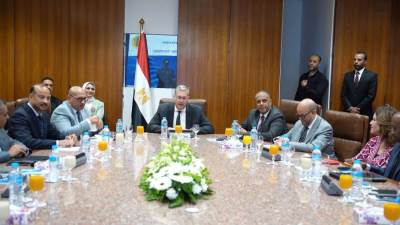  وزير البترول والثروة المعدنية يبحث مع قيادات وكوادر "جابكو" جهود وتحديات زيادة الإنتاج من خليج السويس 