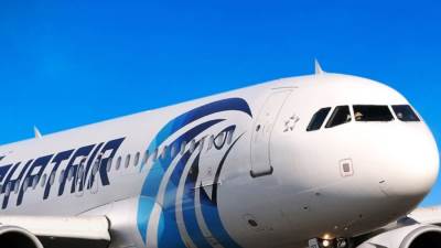 "مصر للطيران" تستأنف رحلاتها إلى بيروت وعمان