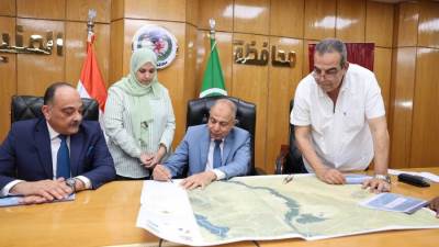 محافظ المنيا يعتمد الحدود الإدارية النهائية بين المحافظة والمحافظات المجاورة