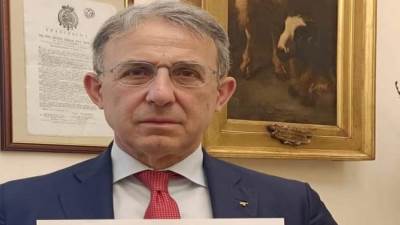 نائب رئيس النواب الإيطالي يدعو لدعم ترشيح الأطفال الفلسطينيين لجائزة نوبل للسلام