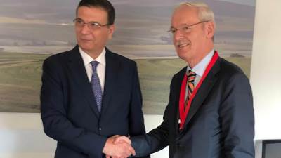 وزير الزراعة يبحث مع وزير المصايد والأمن الغذائي الهولندي تعزيز التعاون المشترك بين البلدين