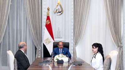 الرئيس السيسي يوجه بالاستمرار في تطوير المطارات المصرية من خلال شراكات دولية