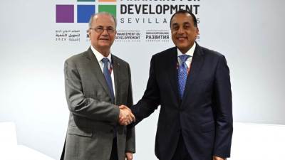 رئيس مجلس الوزراء يلتقي رئيس الوزراء الفلسطيني