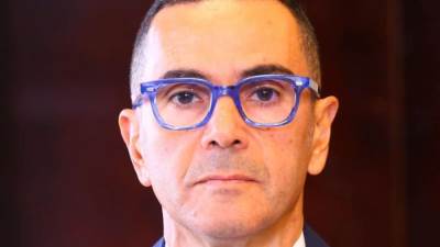 وزير الاستثمار والتجارة الخارجية يتوجه لجمهورية التشيك لتعزيز العلاقات الاقتصادية المشتركة بين البلدين