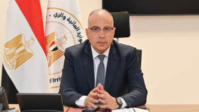 الدكتور سويلم يتابع إجراءات تأسيس متحف للرى بمبنى الوزارة بالعاصمة الإدارية