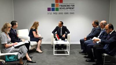 مدبولي يطالب بتقديم الدعم اللازم من قبل المجتمع الدولي لمصر في ضوء الأعباء الملقاة على عاتقها