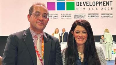 وزير المالية يؤكد ضرورة تعزيز دور ومساهمة القطاع الخاص لسد الفجوة التمويلية