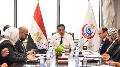 وزير الصحة يعقد اجتماعًا لمتابعة إنجازات قطاع الطب العلاجي خلال مايو 2025