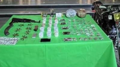 مصرع عنصر جنائي شديد الخطورة.. وضبط أخرين من متجري المواد المخدرة بعدة محافظات