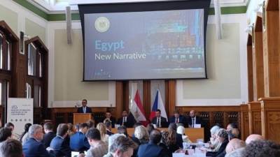 وزير الاستثمار والتجارة الخارجية يشارك بفعاليات منتدى الأعمال المصري التشيكي