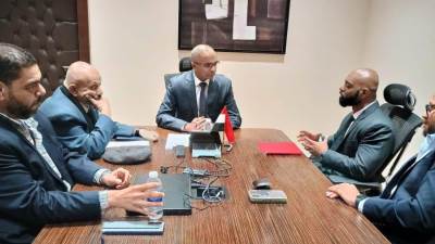 نائب وزير الإسكان يناقش مع مسئولي أحد التحالفات العالمية التصنيع المحلي للمهمات الكهروميكانيكية بمشروعات المياه