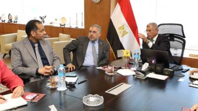 الرئيس التنفيذي لوكالة الفضاء المصرية يستقبل رئيس المركز القومي لبحوث المياه