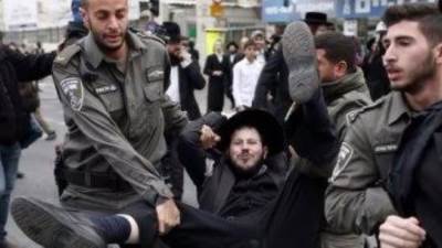 جيش الاحتلال يعلن البدء في تجنيد 54 ألفا من الحريديم للقتال في صفوفه