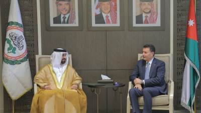 رئيسا النواب الأردني والبرلمان العربي يؤكدان أهمية توحيد المواقف البرلمانية العربية دفاعًا عن فلسطين