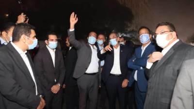  وزير الاتصالات وتكنولوجيا المعلومات يتفقد مبنى سنترال رمسيس ويتابع جهود استعادة خدمات الاتصالات المتأثرة بالحريق