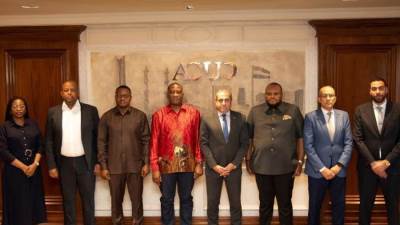 خالد عباس يستقبل نائب رئيس الوزراء بجمهورية الكونغو الديمقراطية لبحث التعاون في إنشاء امتداد حضري جديد للعاصمة كينشاسا