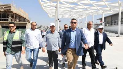 وزير الإسكان يتفقد المنطقة الاستثمارية ومشروع الأرينا بحدائق "تلال الفسطاط" 
