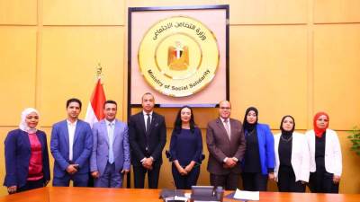 وزيرة التضامن تترأس اجتماع اللجنة العليا للأسر البديلة الكافلة
