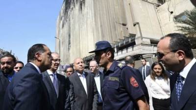 رئيس الوزراء يشدد على التأكد من السلامة الإنشائية لمبنى سنترال رمسيس