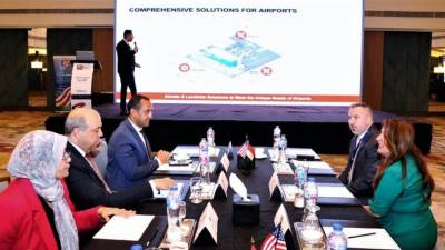 وزير الطيران المدني: نتبنى حاليًا استراتيجية طموحة تهدف لتحويل مطاراتنا لمراكز اقتصادية متكاملة