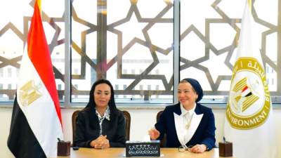 وزيرتا البيئة والتضامن تشهدان توقيع مذكرة تعاون بين جهاز تنظيم إدارة المخلفات وجمعية الهلال الأحمر