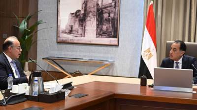 رئيس الوزراء يلتقي رئيس الرقابة المالية لاستعراض عدد من ملفات عمل الهيئة