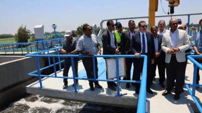 نائب وزير الإسكان: مد وتوسعة وتحسين خدمات الصرف الصحي بـ 31 منطقة ريفية بمحافظة المنوفية