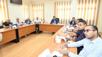 وزير الإسكان يصل "النوبارية الجديدة" ويعقد اجتماعًا لمتابعة سير العمل بمختلف القطاعات بالمدينة