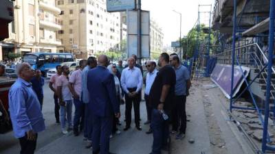 محافظ القاهرة يتفقد محيط سنترال رمسيس لمتابعة إعادة تأهيل المبنى
