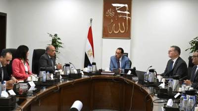  مدبولي: تأكيد انتظام الحكومة في سداد مستحقات الشركاء الأجانب بما يسهم في زيادة الاستثمارات