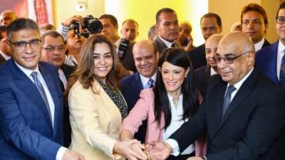 وزراء العدل والتخطيط والتنمية المحلية يفتتحون فرع توثيق محكمة جنوب الجيزة الابتدائية