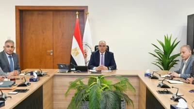 وزير الري يتابع إجراءات تحسين منظومة إدارة المياه بتطوير منظومة قياس التصرفات ورصد المناسيب