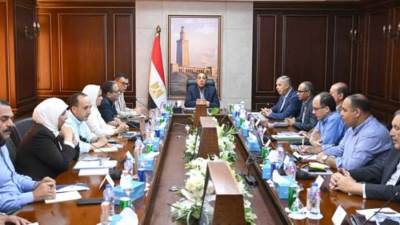 رئيس الوزراء يستعرض الموقف التنفيذي لأبرز المشروعات المُنفذة والجارية بالإسكندرية