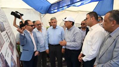 رئيس الوزراء يتفقد أعمال تطوير واجهات العقارات على طريق كورنيش الإسكندرية