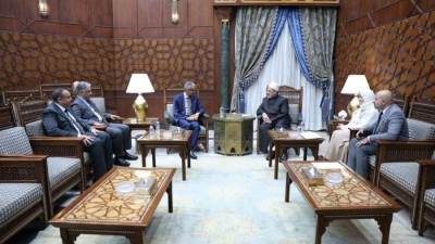 شيخ الأزهر يدعو لتصميم منهج مشترك للغة العربية والتاريخ يدرس في كل الدول العربية