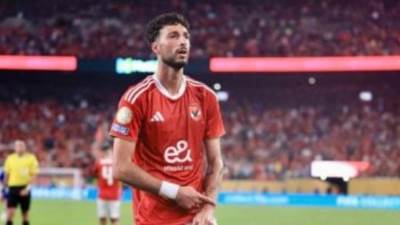 الأهلي يخصم 10% من عقد وسام أبو علي بسبب تمرده ورفض الاستمرار