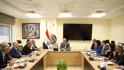 الشيمي: تعزيز بيئة العمل الآمنة والالتزام المستمر بالصيانة الوقائية والدورية.. وتطبيق أعلى معايير الجودة والحوكمة لتحقيق الاستدامة